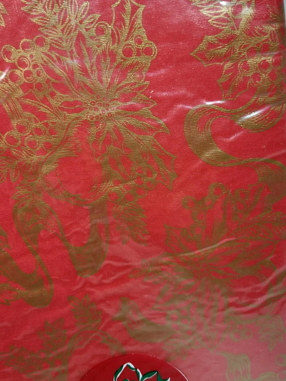 Town & Country Christmas TABLECLOTH 60